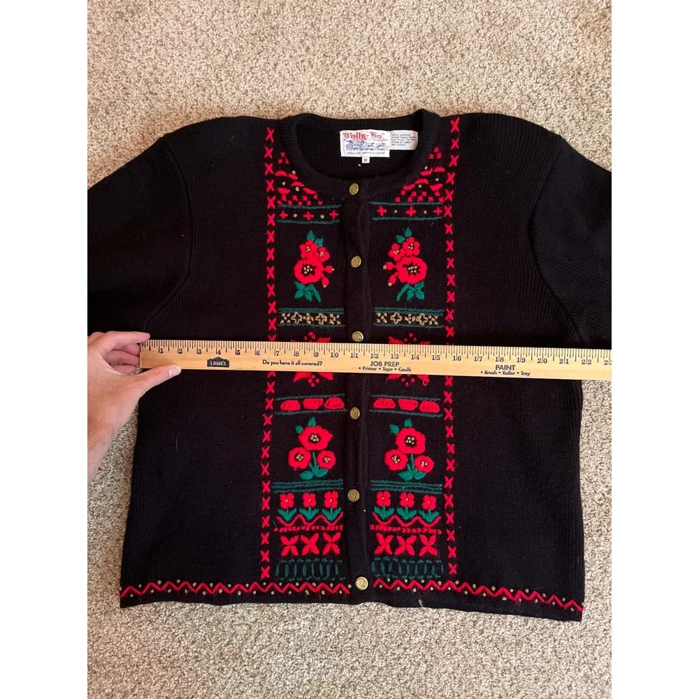Tally-Ho Women Cardigan Sweater XL Black Embroidered Floral Button Front Vintage